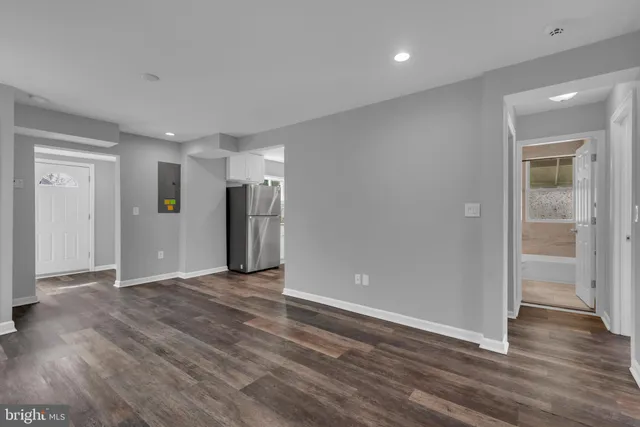 $270,000 | 8114 Longpoint Road, Dundalk, MD 21222