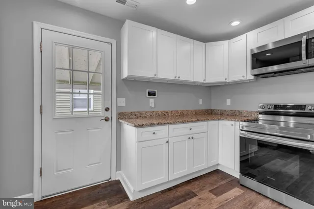 $270,000 | 8114 Longpoint Road, Dundalk, MD 21222