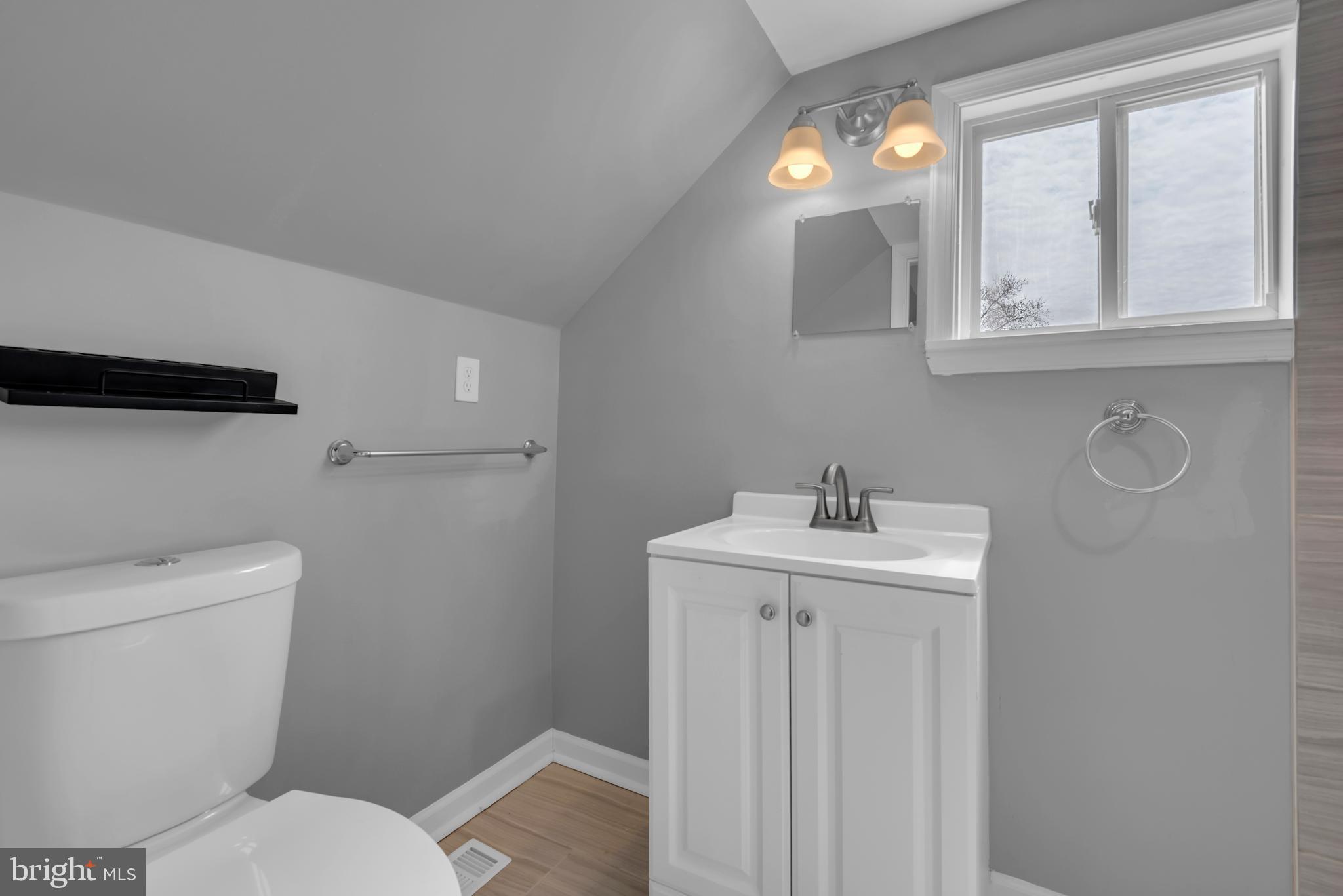 8114 Longpoint Road Dundalk, MD 21222 - Photo 30 of 50 Gallery Image 30