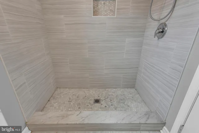 $270,000 | 8114 Longpoint Road, Dundalk, MD 21222