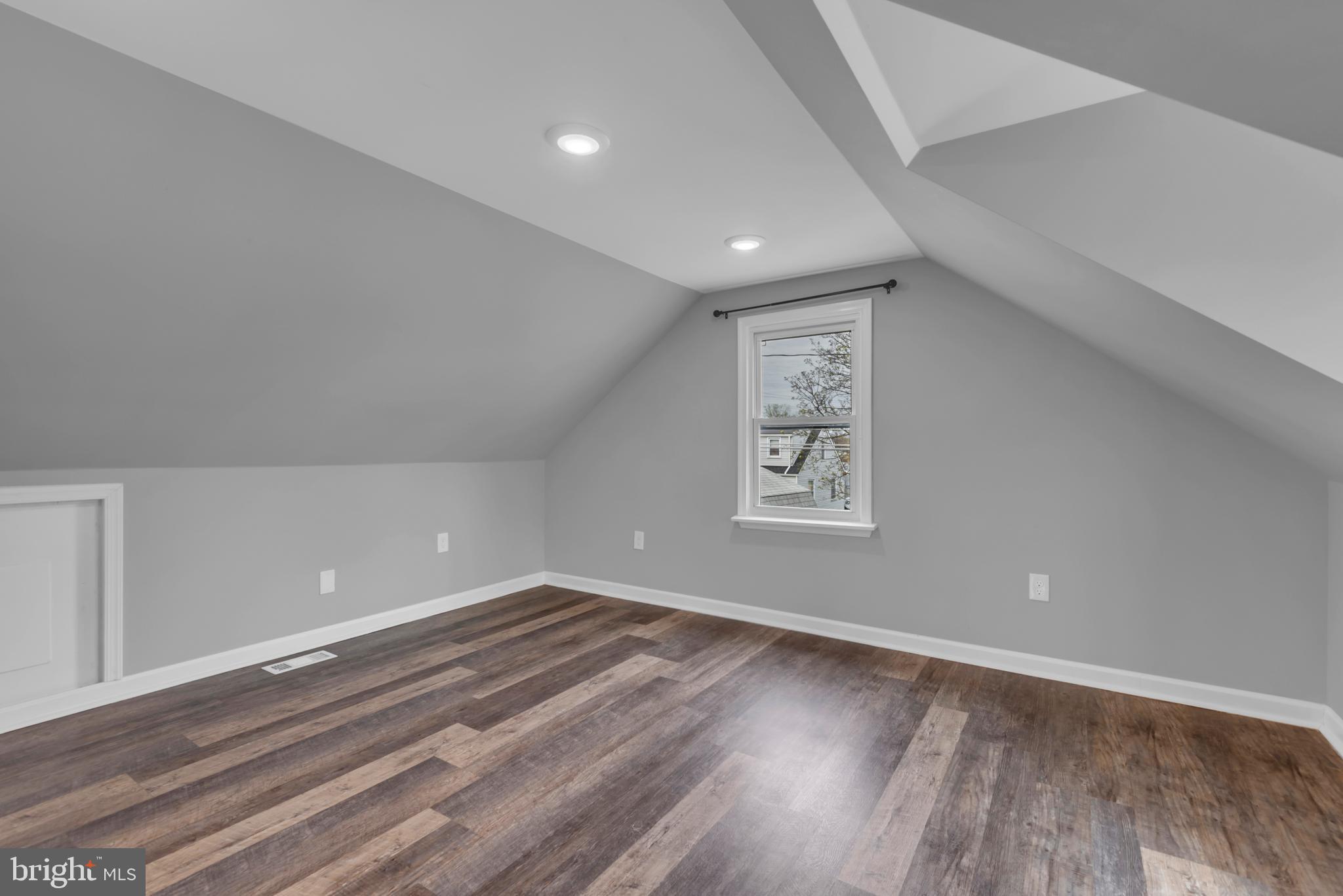 8114 Longpoint Road Dundalk, MD 21222 - Photo 37 of 50 Gallery Image 37