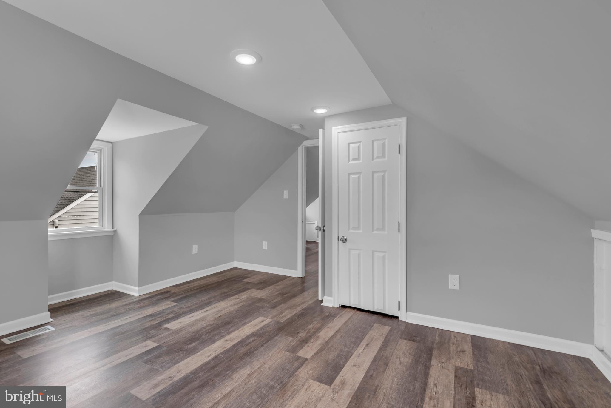 8114 Longpoint Road Dundalk, MD 21222 - Photo 41 of 50 Gallery Image 41