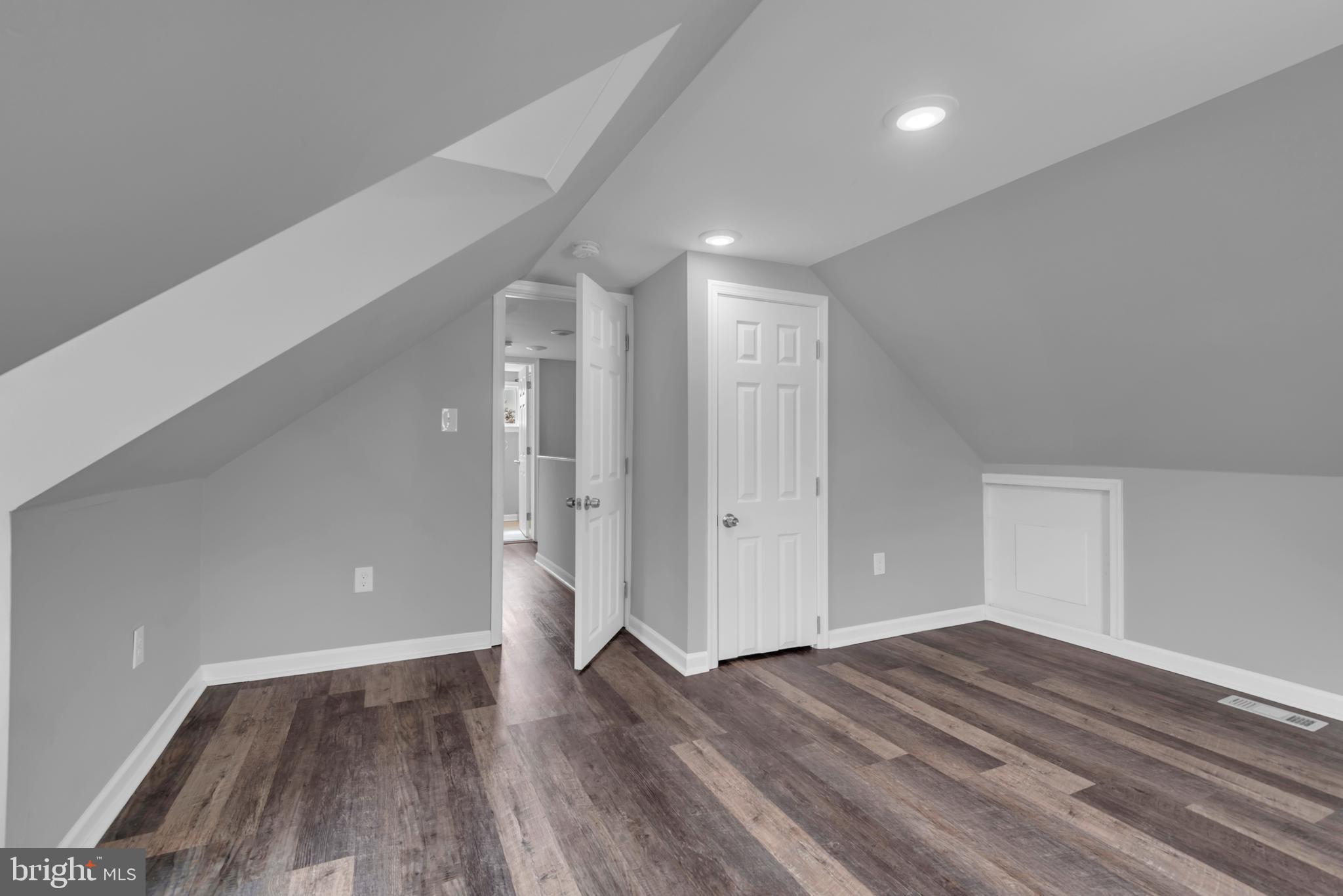 8114 Longpoint Road Dundalk, MD 21222 - Photo 42 of 50 Gallery Image 42
