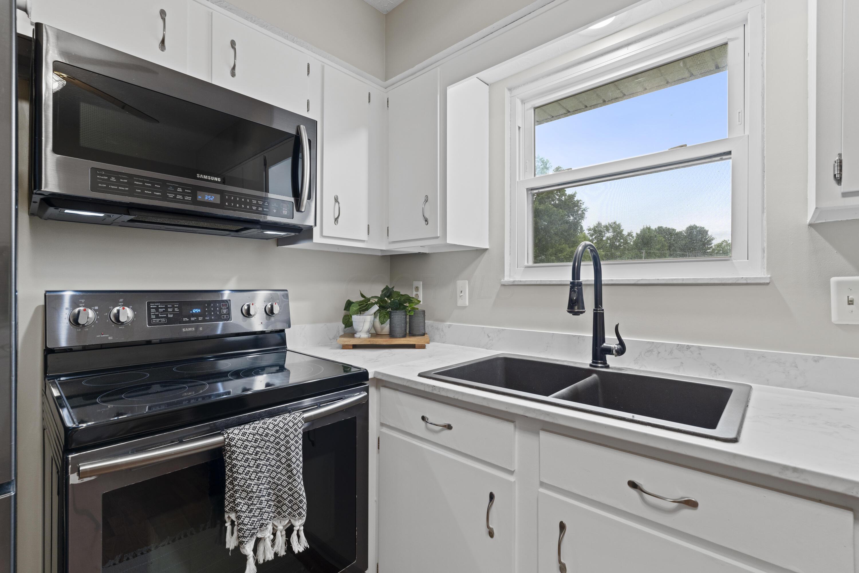 11290 Stoudertown Road Northwest Baltimore, OH 43105 - Photo 12 of 43 dsc06275