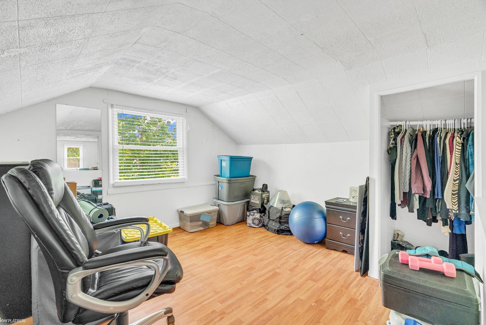 37474 Utica Road Sterling Heights, MI 48312 - Photo 15 of 17 50184512-08540f3d-85e1-4520-aa39-5408c27799d2.JPG