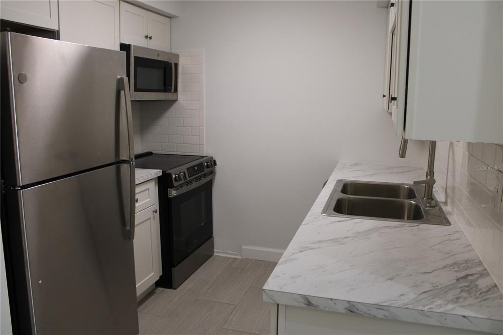 4463 Rustic Drive, Unit D New Port Richey, FL 34652 - Photo 6 of 20