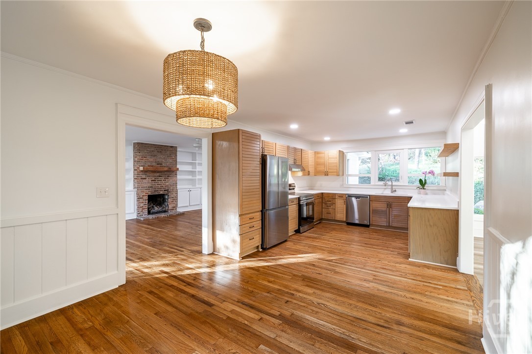 550 Fortson Road Athens, GA 30606 - Photo 4 of 41 Kitchen and eating area