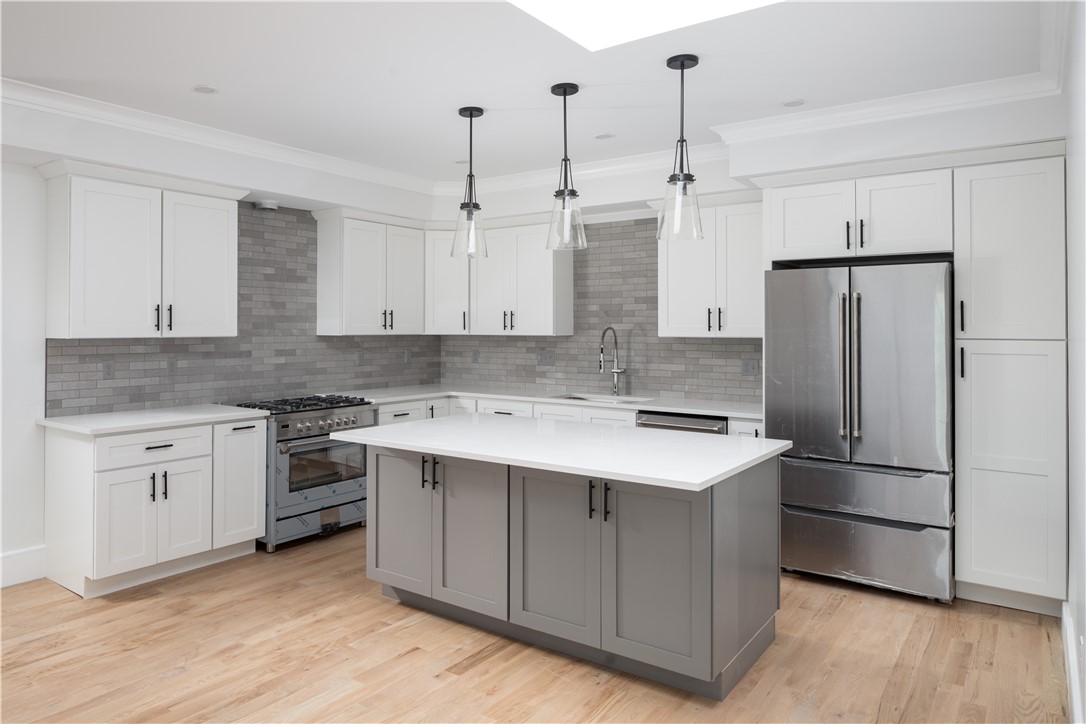 2 Eastnor Road, Unit B Newport, RI 02840 - Photo 1 of 20