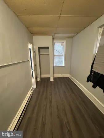 $950 | 1521-00 Wakeling Street, Unit 1R, Philadelphia, PA 19124