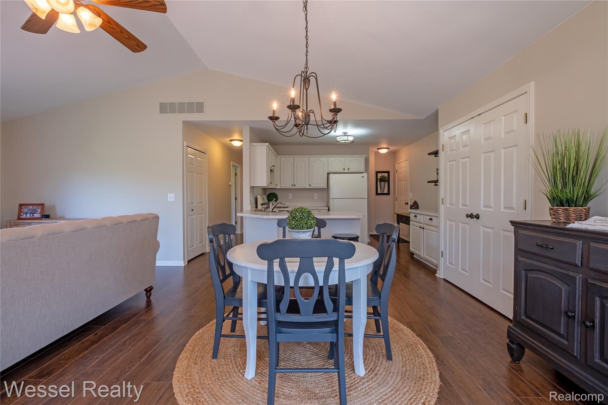 465 Victoria Lane, Unit 9 Romeo, MI 48065 - Photo 12 of 27 victoria-122.jpg