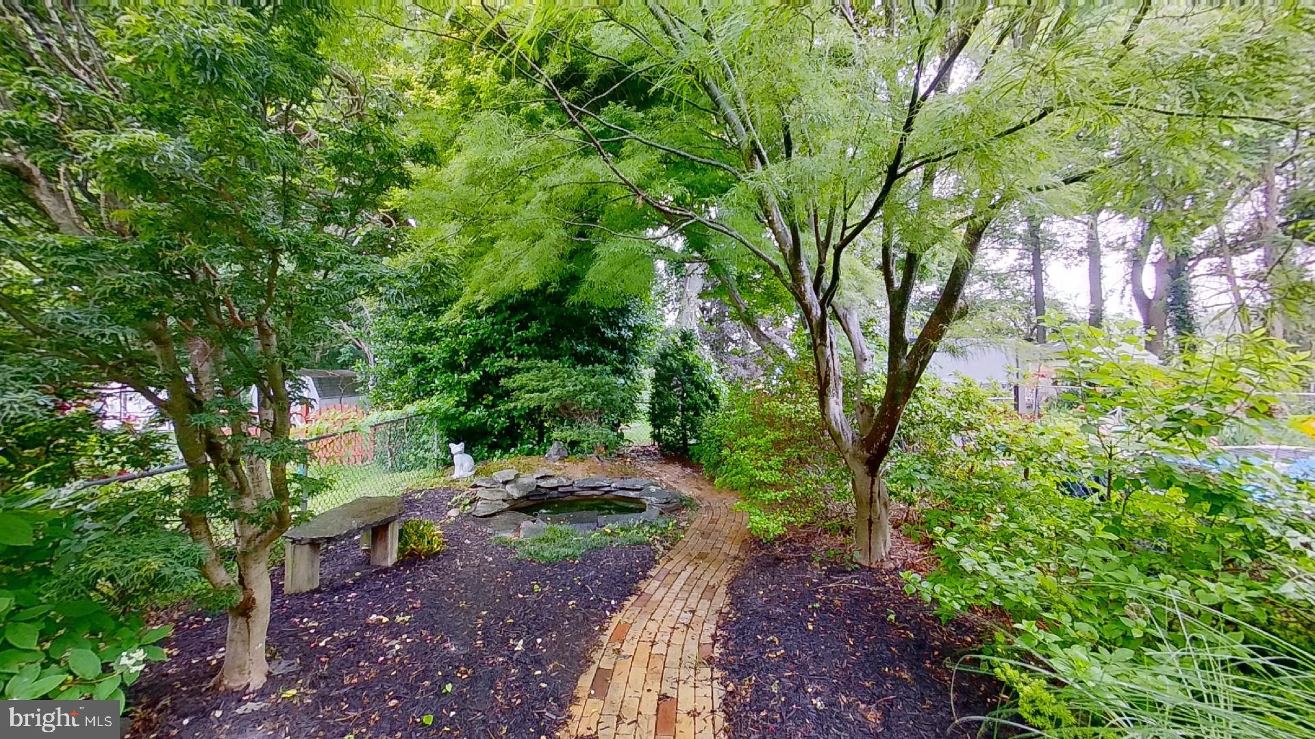 2624 Pearwood Road Baltimore, MD 21234 - Photo 13 of 33 Beautifully Landscaped Back yard