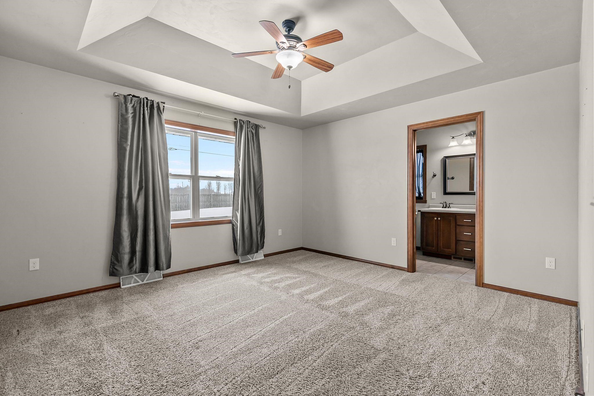 5120 North Gala Court Appleton, WI 54913 - Photo 16 of 38