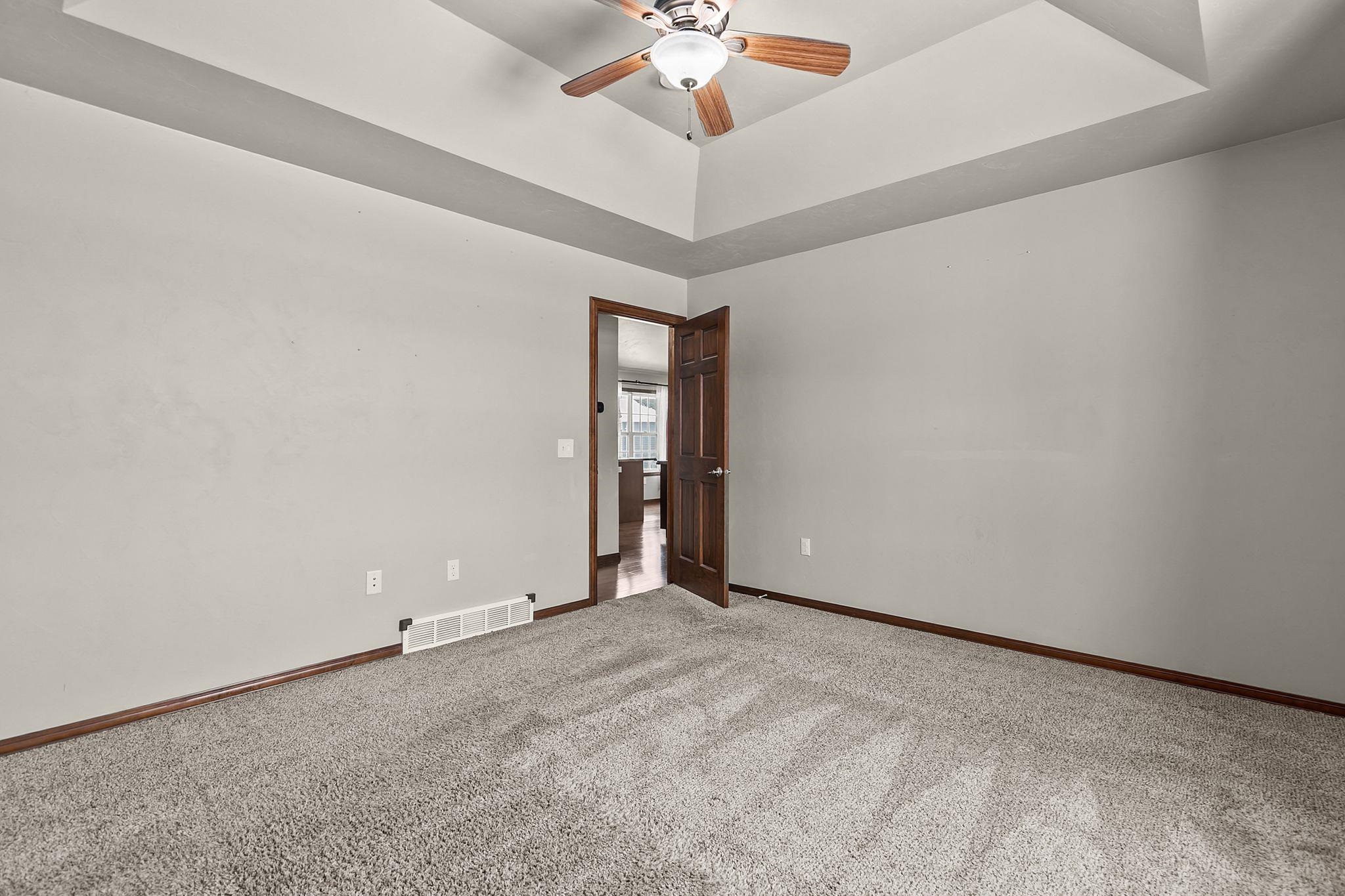 5120 North Gala Court Appleton, WI 54913 - Photo 18 of 38