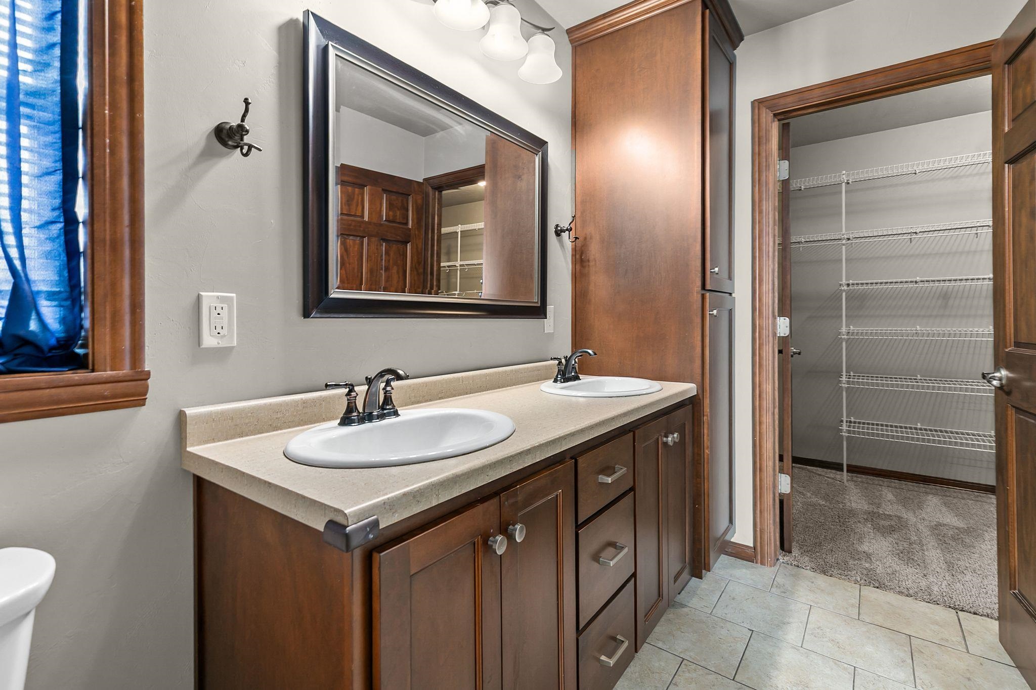 5120 North Gala Court Appleton, WI 54913 - Photo 19 of 38