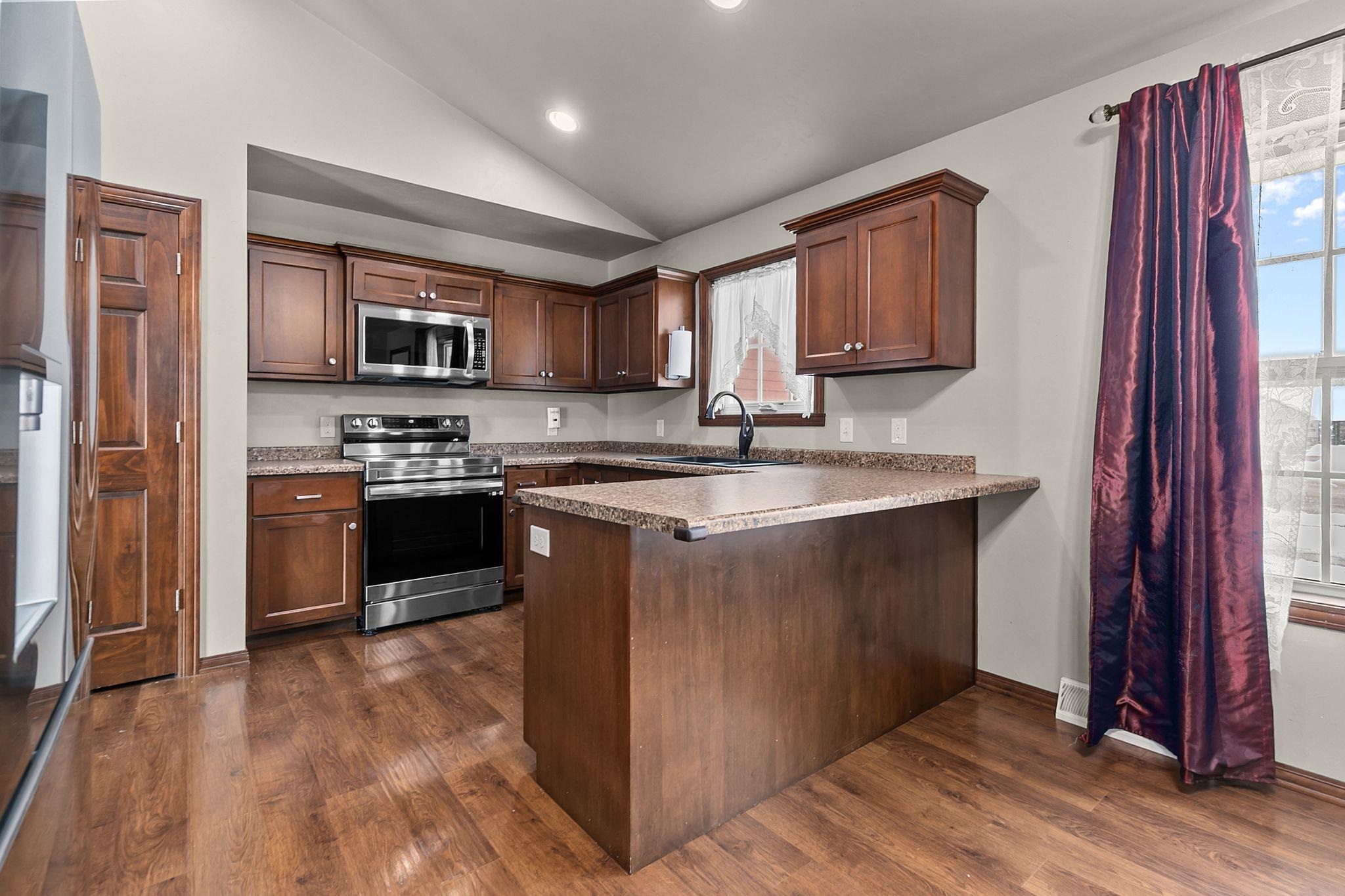 5120 North Gala Court Appleton, WI 54913 - Photo 6 of 38