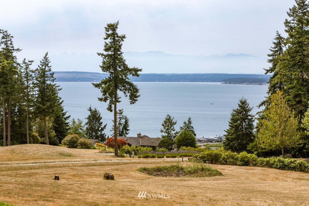 4908 South Smugglers Cove Road Freeland, WA 98249 - Photo 2 of 40