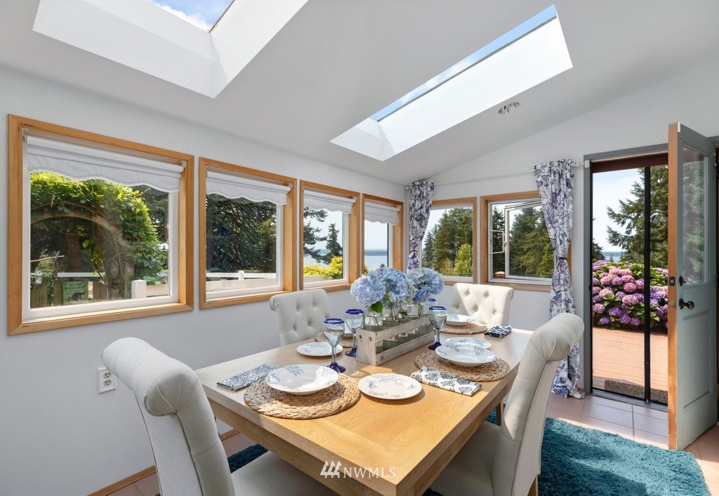 4908 South Smugglers Cove Road Freeland, WA 98249 - Photo 16 of 40