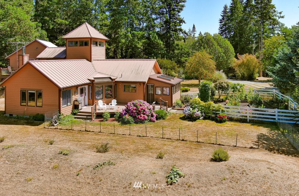 4908 South Smugglers Cove Road Freeland, WA 98249 - Photo 33 of 40