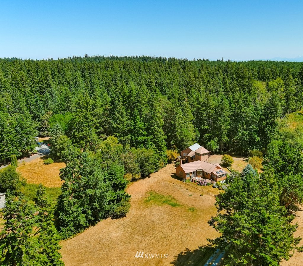 4908 South Smugglers Cove Road Freeland, WA 98249 - Photo 36 of 40