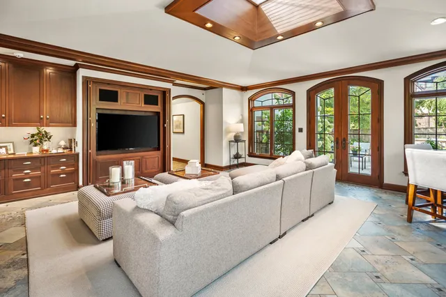 $1,695,000 | 2730 East Menlo Boulevard, Shorewood, WI 53211