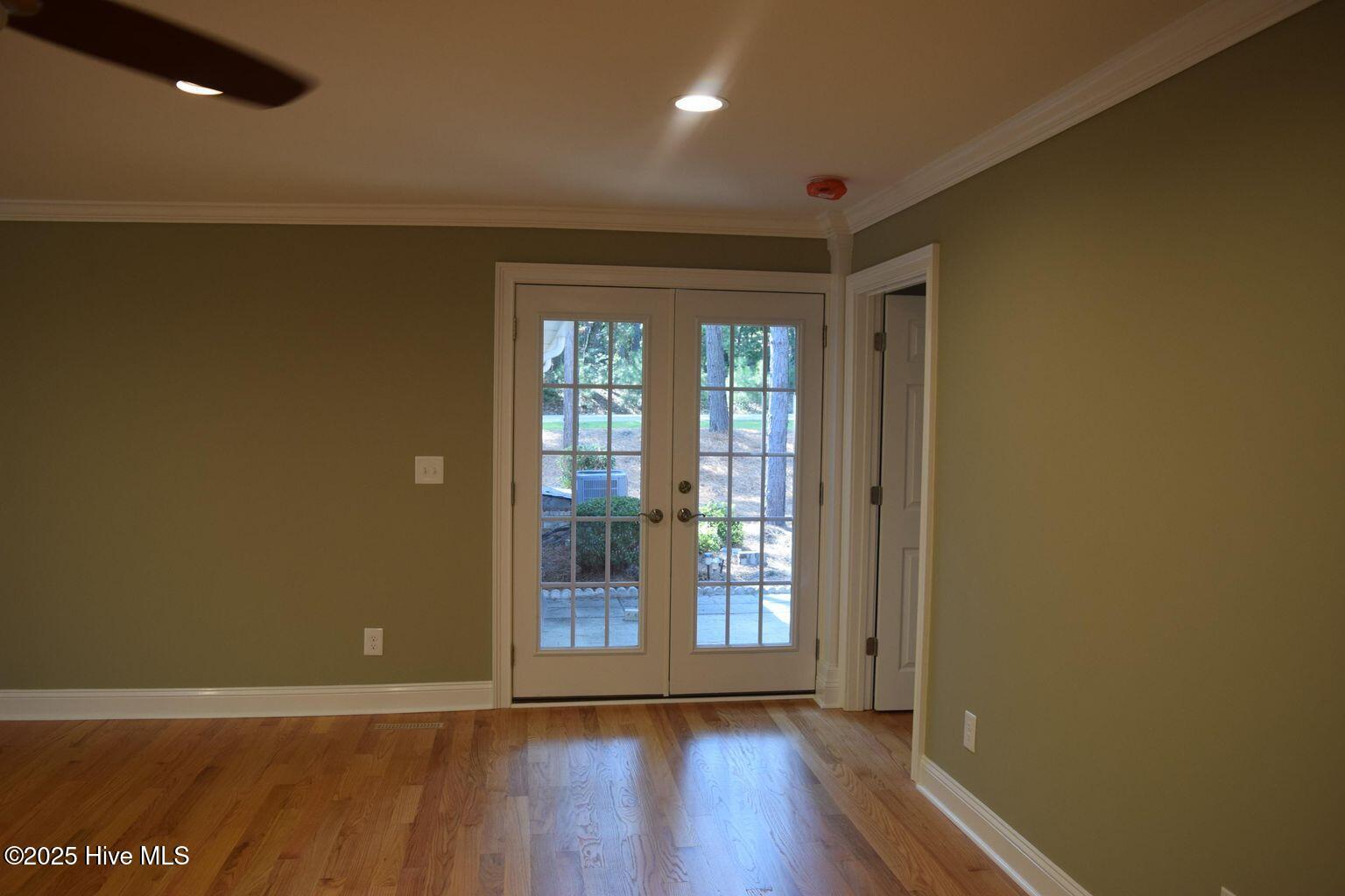 20 Sugar Pine Drive Pinehurst, NC 28374 - Photo 7 of 26 20 Sugar back patio