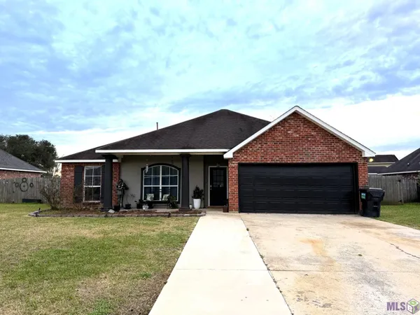 $225,000 | 9874 Asheville Drive, Denham Springs, LA 70706