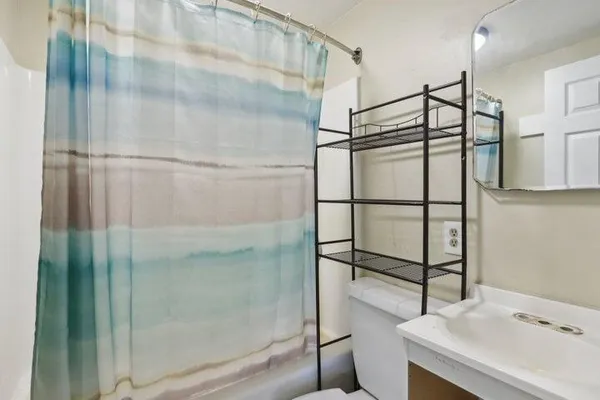 $550,000 | N9607 Highway 83 East Troy Wi 53120, Mukwonago, WI 53149