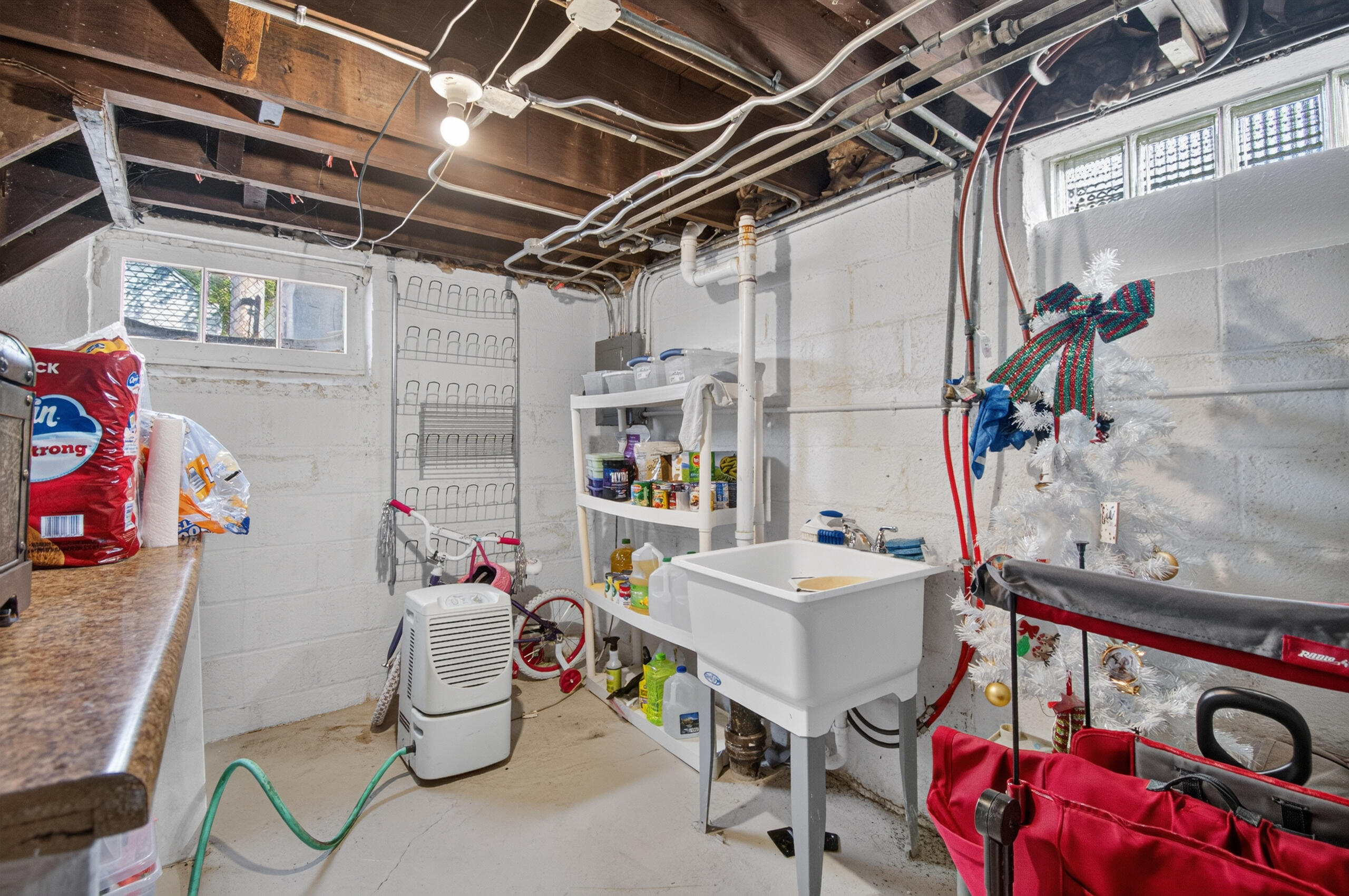 2313 Arlington Avenue Racine, WI 53403 - Photo 13 of 18 DSC_9795