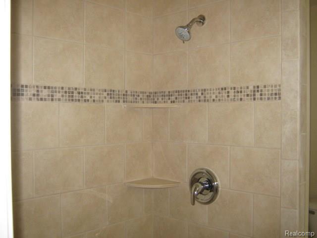 46738 Landings Drive Macomb, MI 48044 - Photo 16 of 52 021 - Copy - Copy - Copy.JPG
