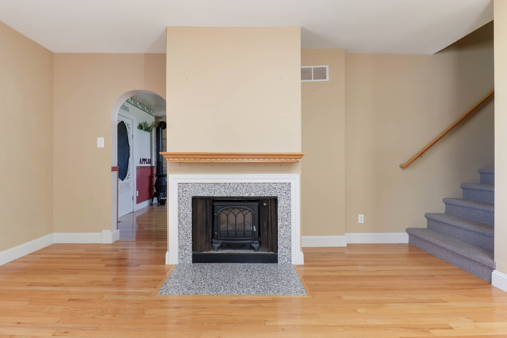 409 Woodrig Road Bloomington, IL 61704 - Photo 15 of 44
