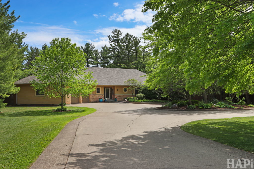 23925 West Grass Lake Road Antioch, IL 60002 - Photo 2 of 23