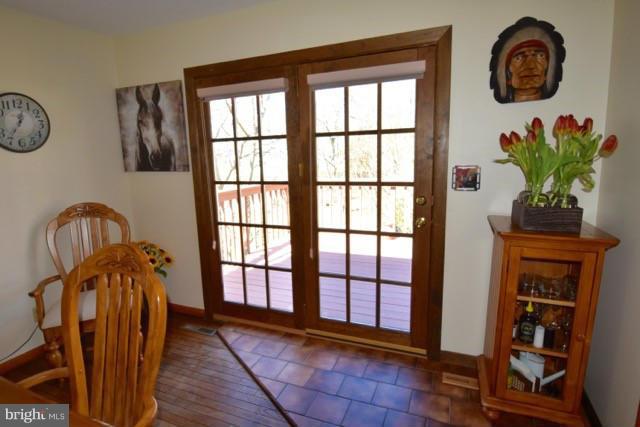 5930 Snowdens Run Road Sykesville, MD 21784 - Photo 20 of 30 Dining Room
