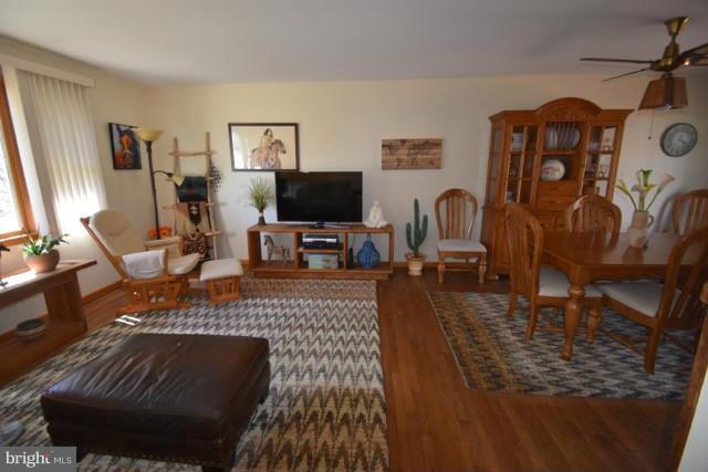 5930 Snowdens Run Road Sykesville, MD 21784 - Photo 29 of 30 Living Room