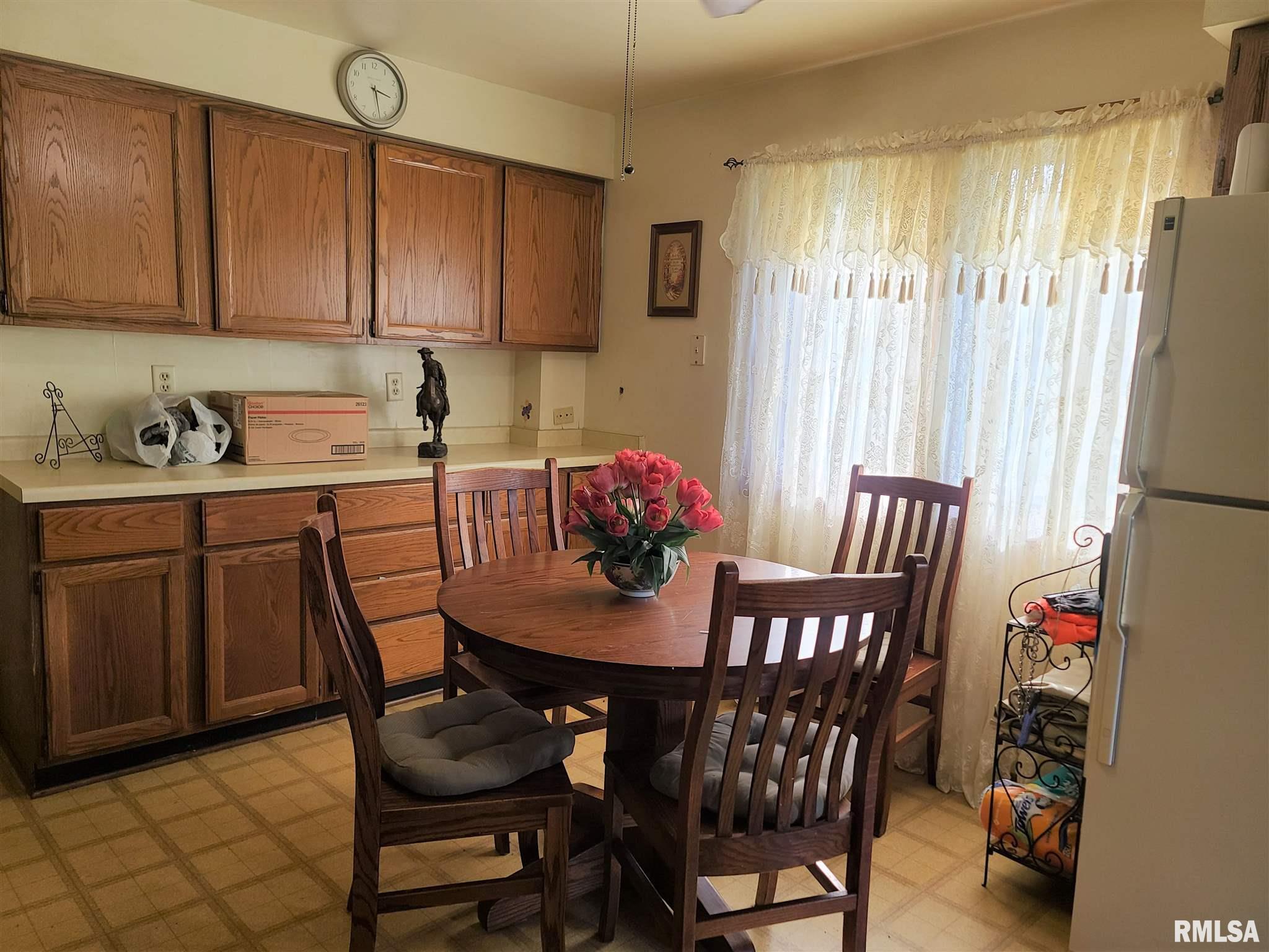 13090 Garden Plain Road Morrison, IL 61270 - Photo 2 of 17