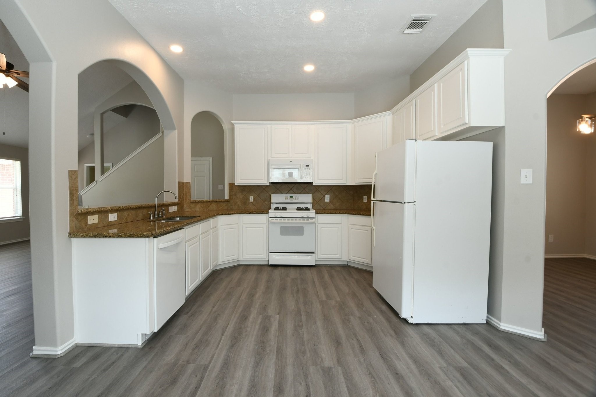 20939 Jessica Rose Lane Spring, TX 77379 - Photo 6 of 31