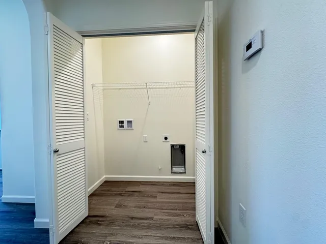 a view of an empty room with window