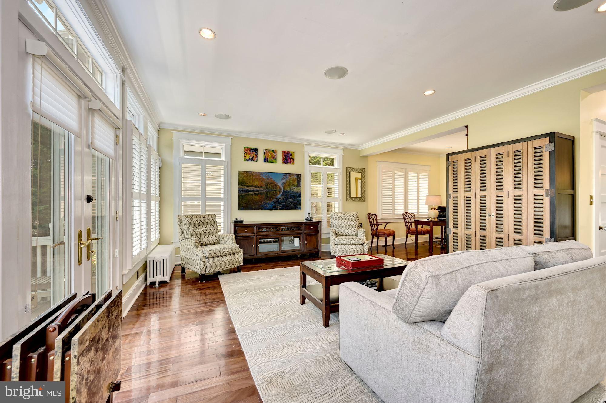 1424 Longfellow Street Northwest Washington, DC 20011 - Photo 13 of 72 Family Room