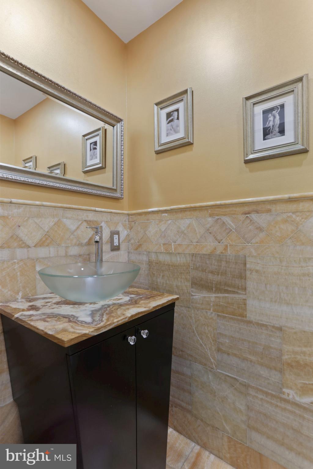1424 Longfellow Street Northwest Washington, DC 20011 - Photo 25 of 72 Main Level Powder Room