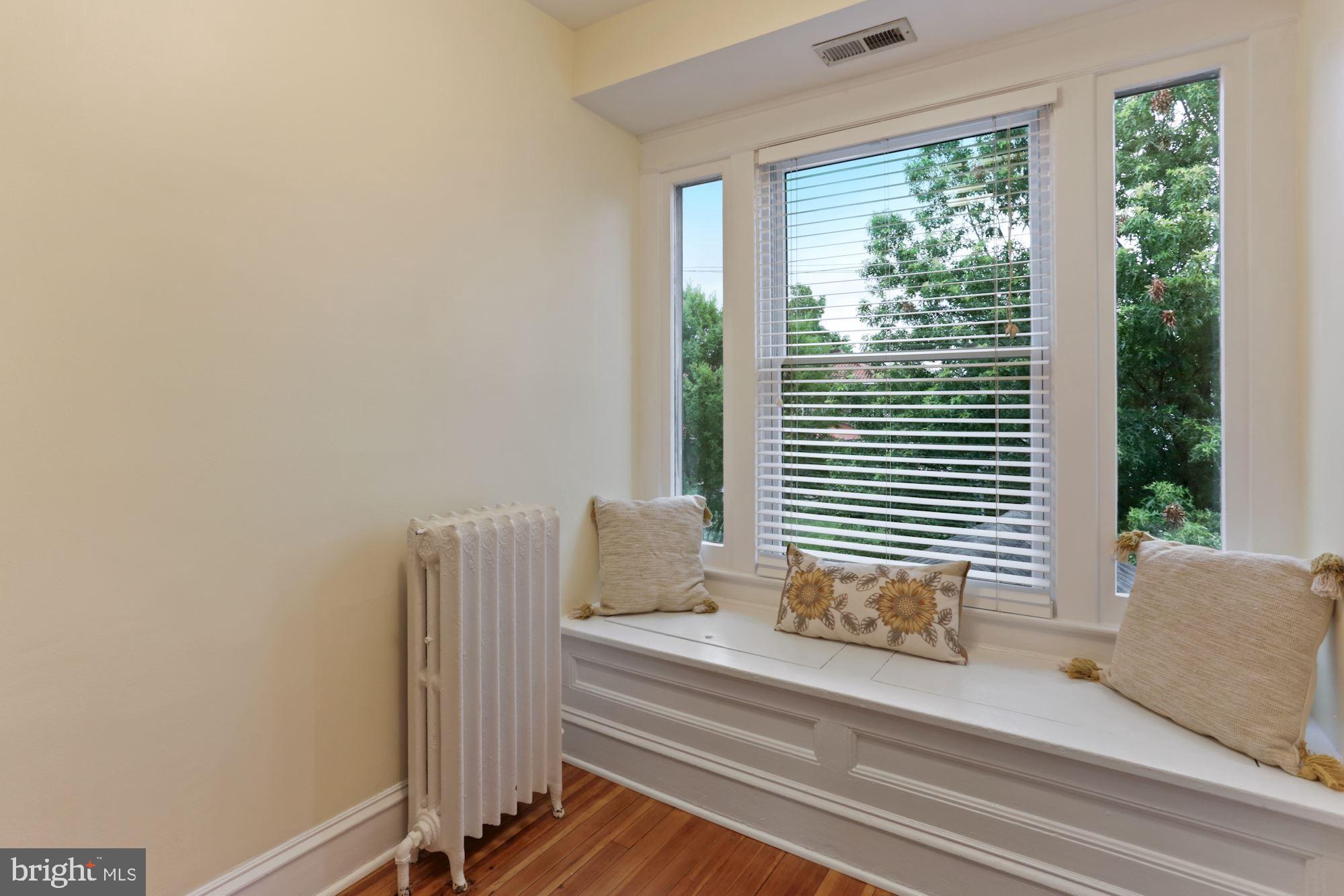 1424 Longfellow Street Northwest Washington, DC 20011 - Photo 46 of 72 Second Floor Hallway Seating Area