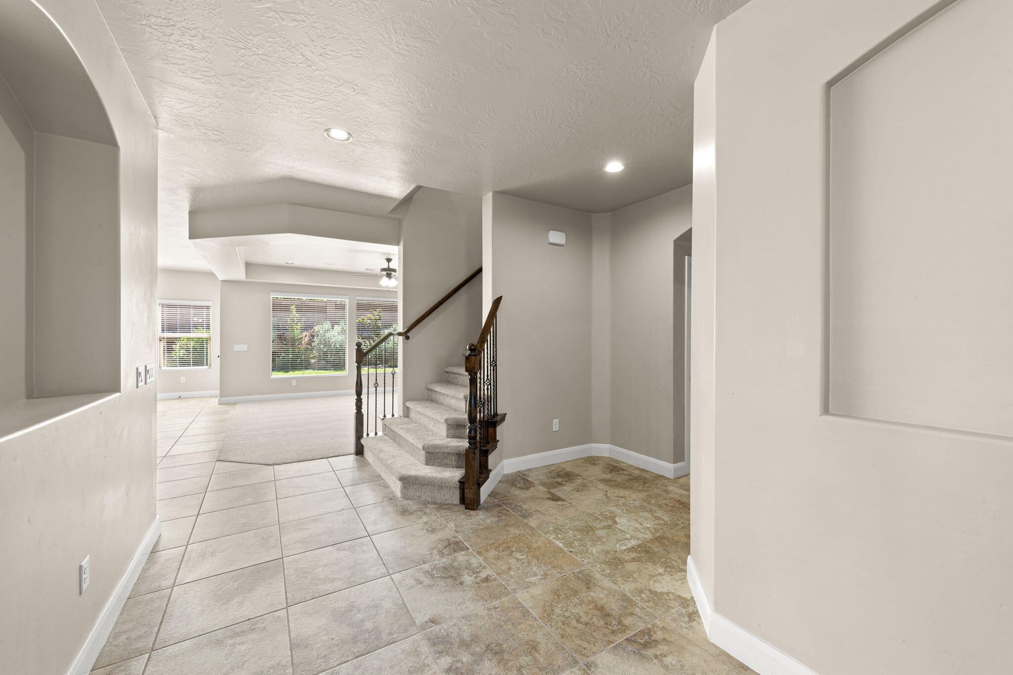 1157 Plantations Drive St. George, UT 84770 - Photo 6 of 31 Entry