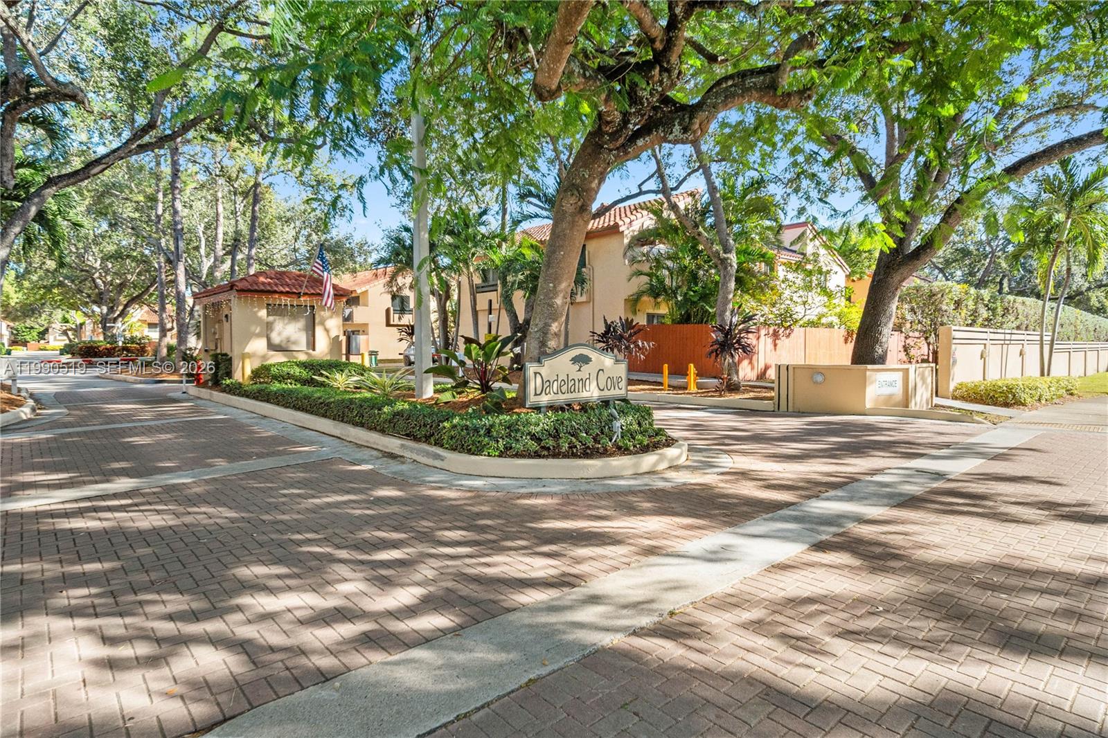 10206 Southwest 77th Court Miami, FL 33156 - Photo 26 of 28 a view of road with large trees