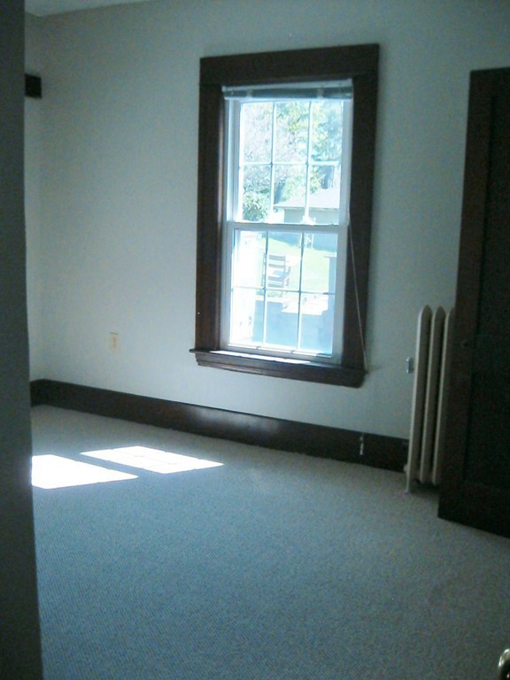 40 Barnard Road Worcester, MA 01605 - Photo 11 of 19 Gallery Image 11