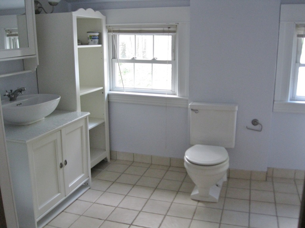 40 Barnard Road Worcester, MA 01605 - Photo 16 of 19 Gallery Image 16