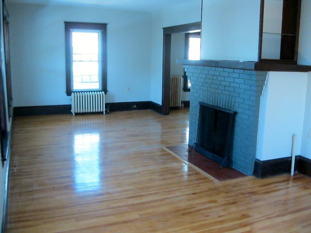 40 Barnard Road Worcester, MA 01605 - Photo 5 of 19 Gallery Image 5