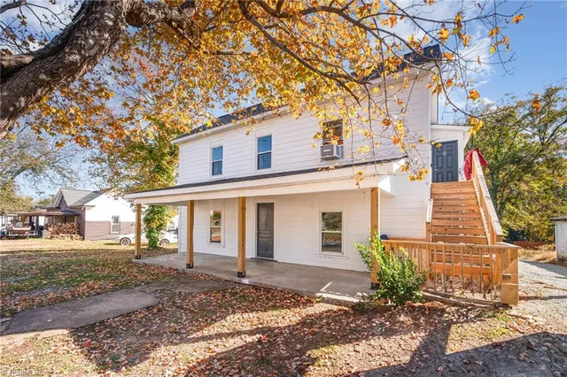 $499,900 | 215 North Logan Street, Burlington, NC 27217