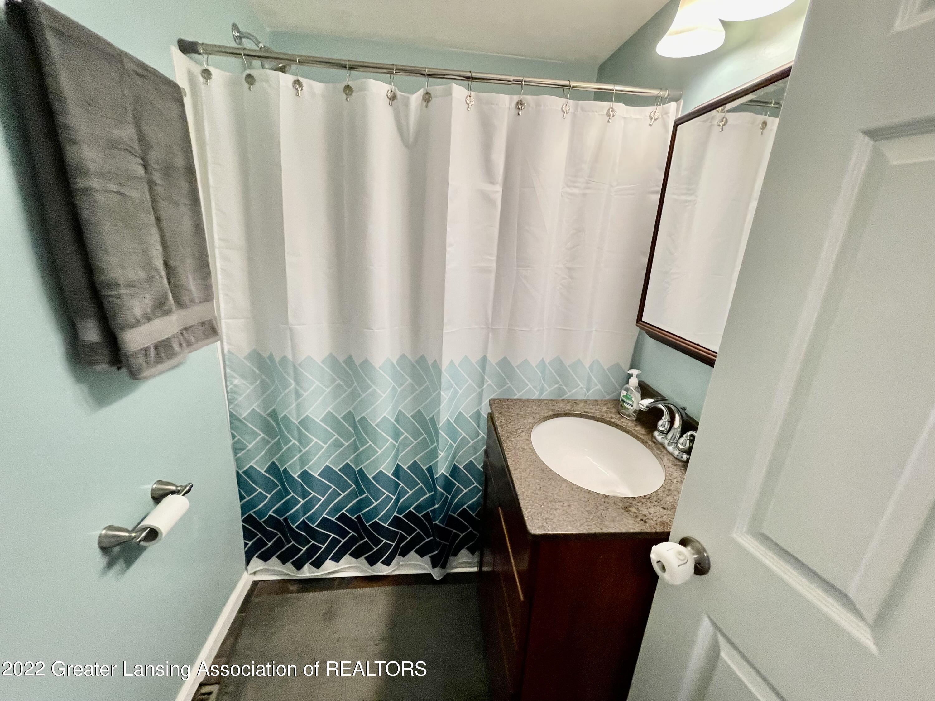 5207 Springport Road Eaton Rapids, MI 48827 - Photo 14 of 32 Bathroom 1