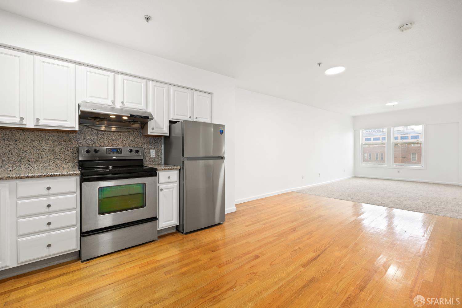 485 8th Street, Unit 501 Oakland, CA 94607 - Photo 2 of 15