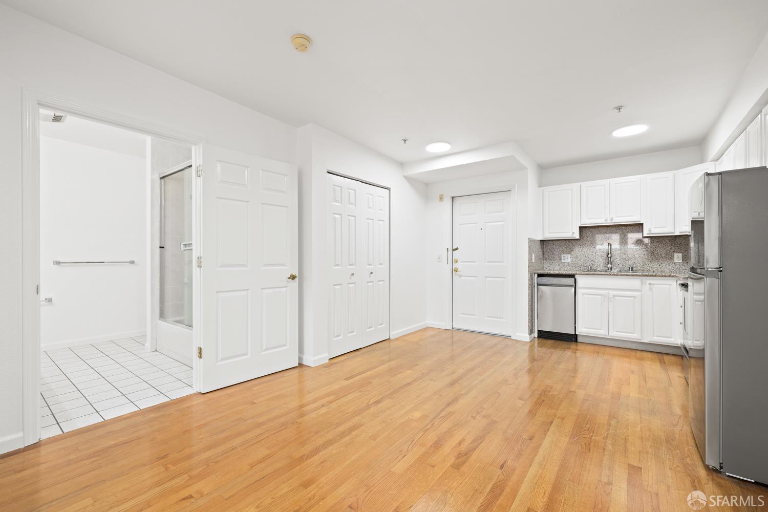 485 8th Street, Unit 501 Oakland, CA 94607 - Photo 5 of 15