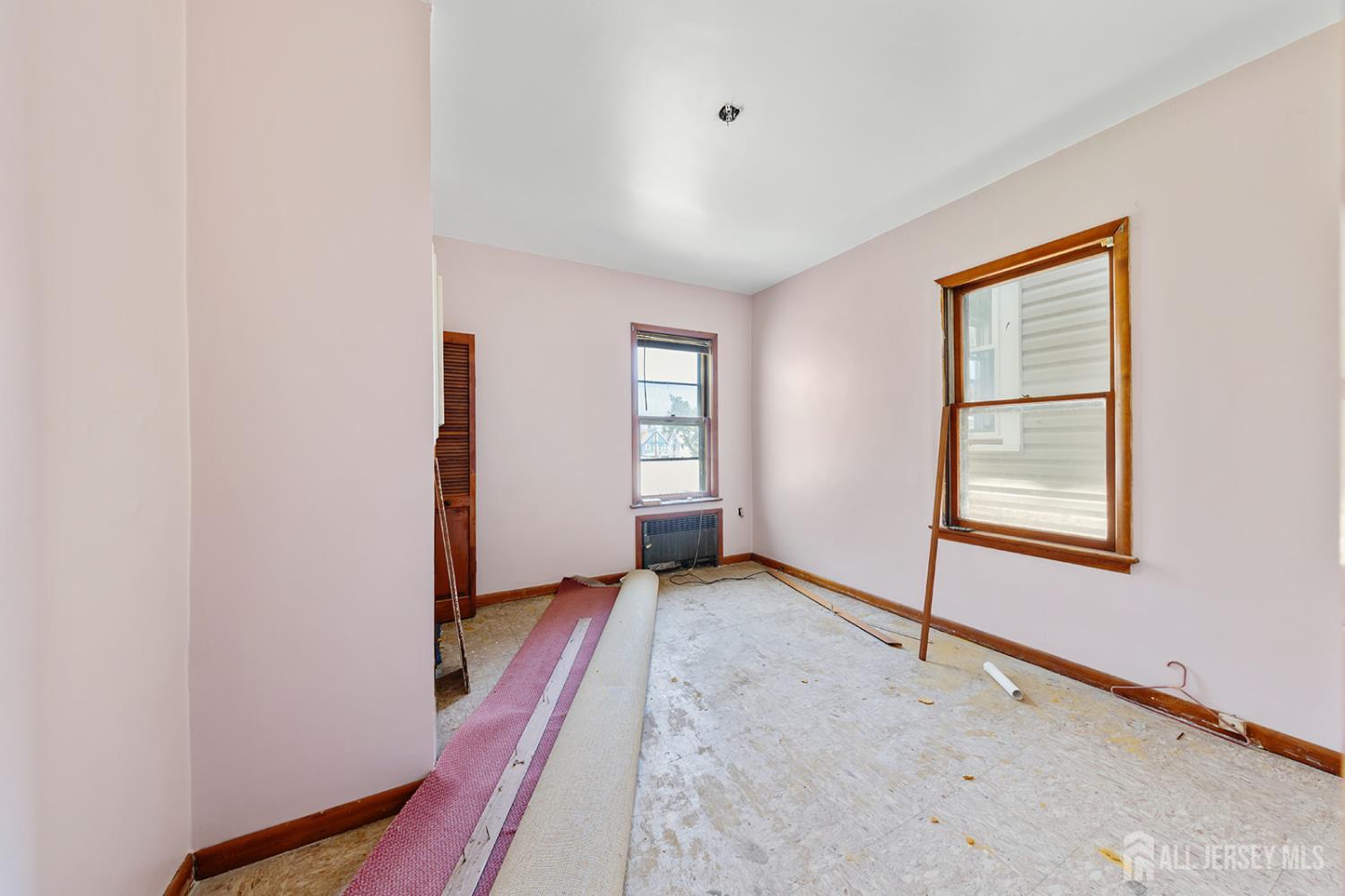 181 State Street Perth Amboy, NJ 08861 - Photo 27 of 34
