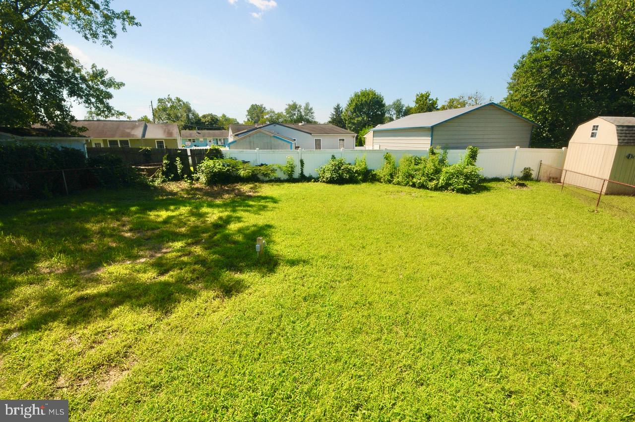 572 Lehigh Road Wenonah, NJ 08090 - Photo 16 of 16 Roomy fenced back yard